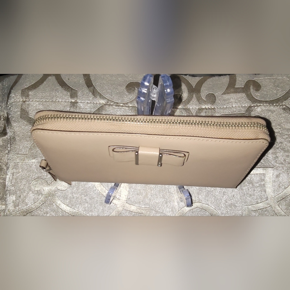 Coach Chic Tan Women's Wallet - Picture 3 of 7
